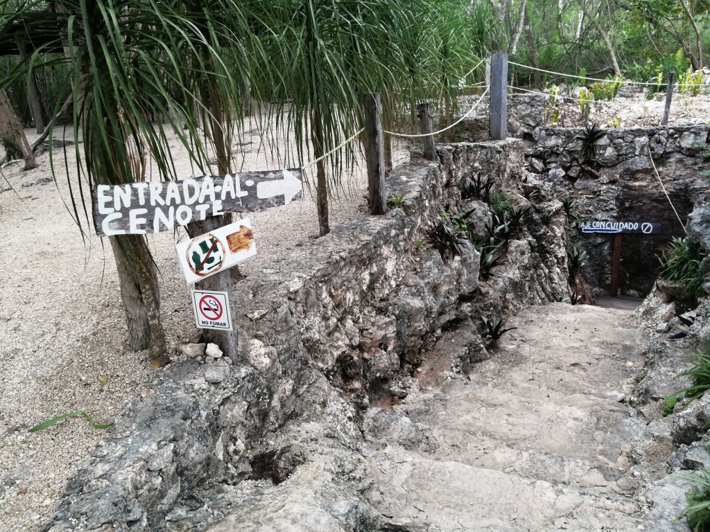 Descubre cenote Xux-Há en los alrededores de Valladolid 2